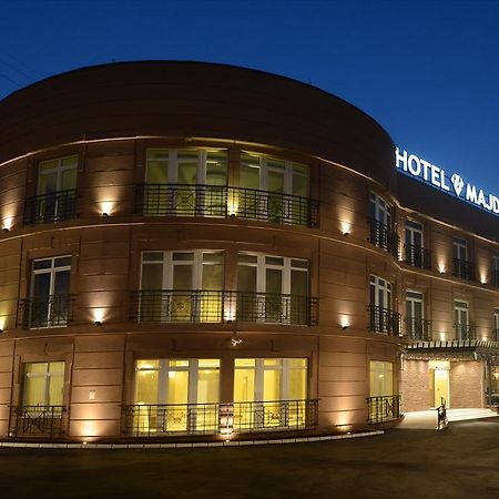 Hotel Majdan Белград Экстерьер фото