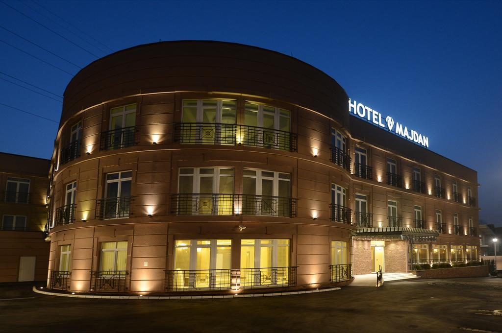 Hotel Majdan Белград Экстерьер фото