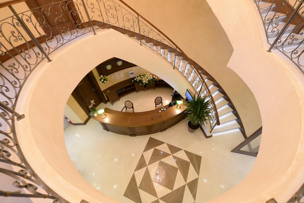 Hotel Majdan Белград Экстерьер фото