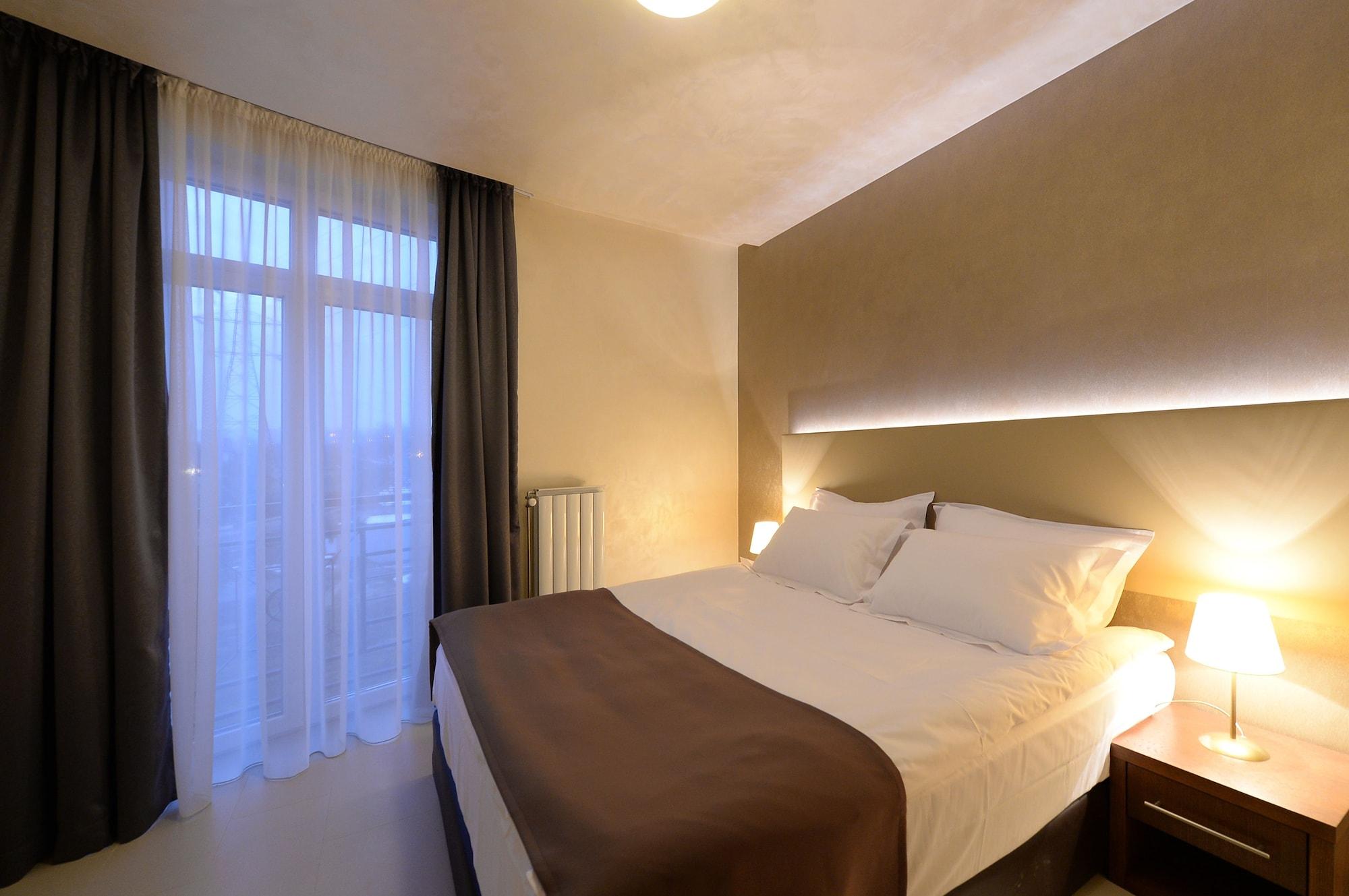Hotel Majdan Белград Экстерьер фото