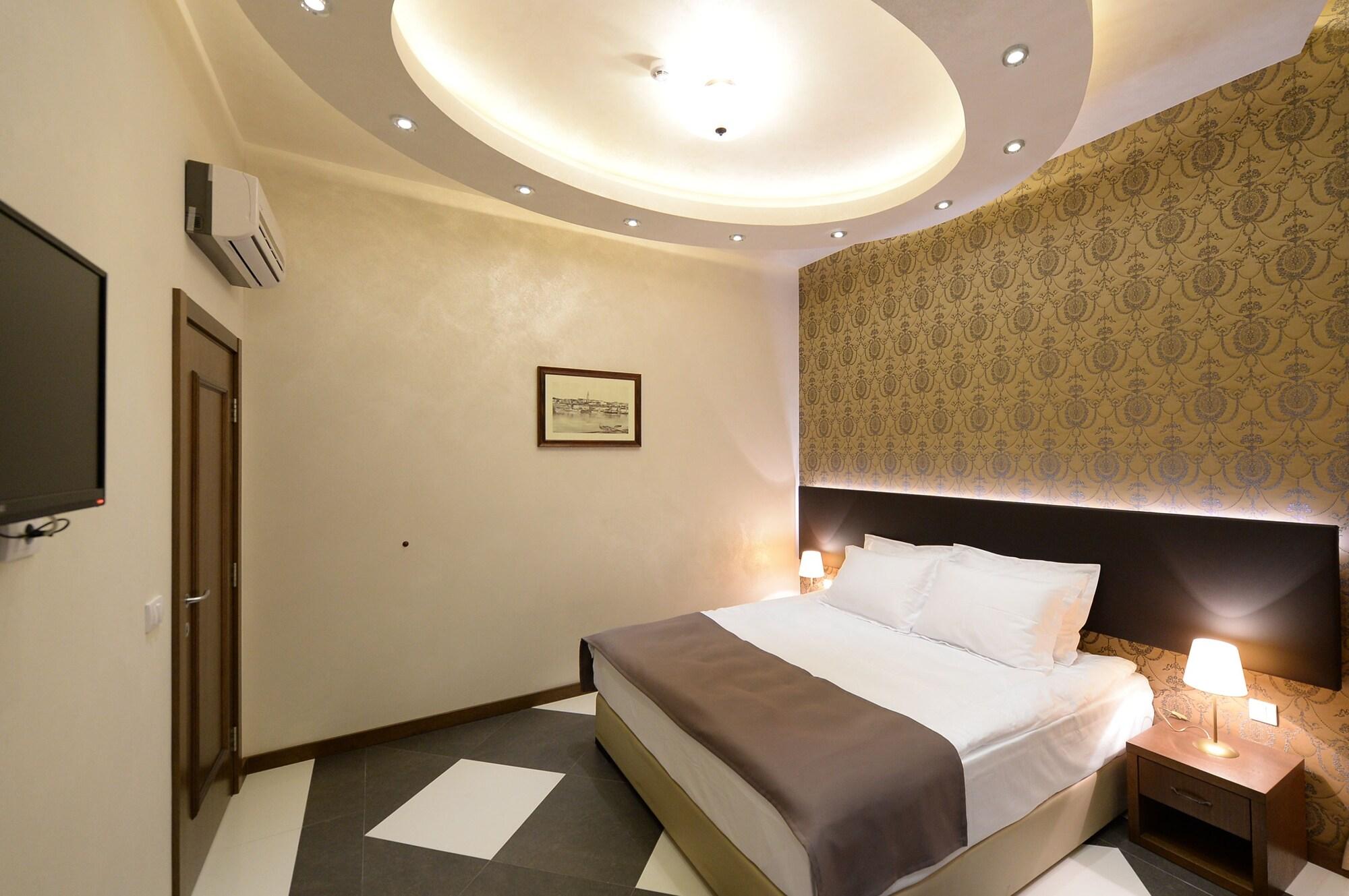 Hotel Majdan Белград Экстерьер фото