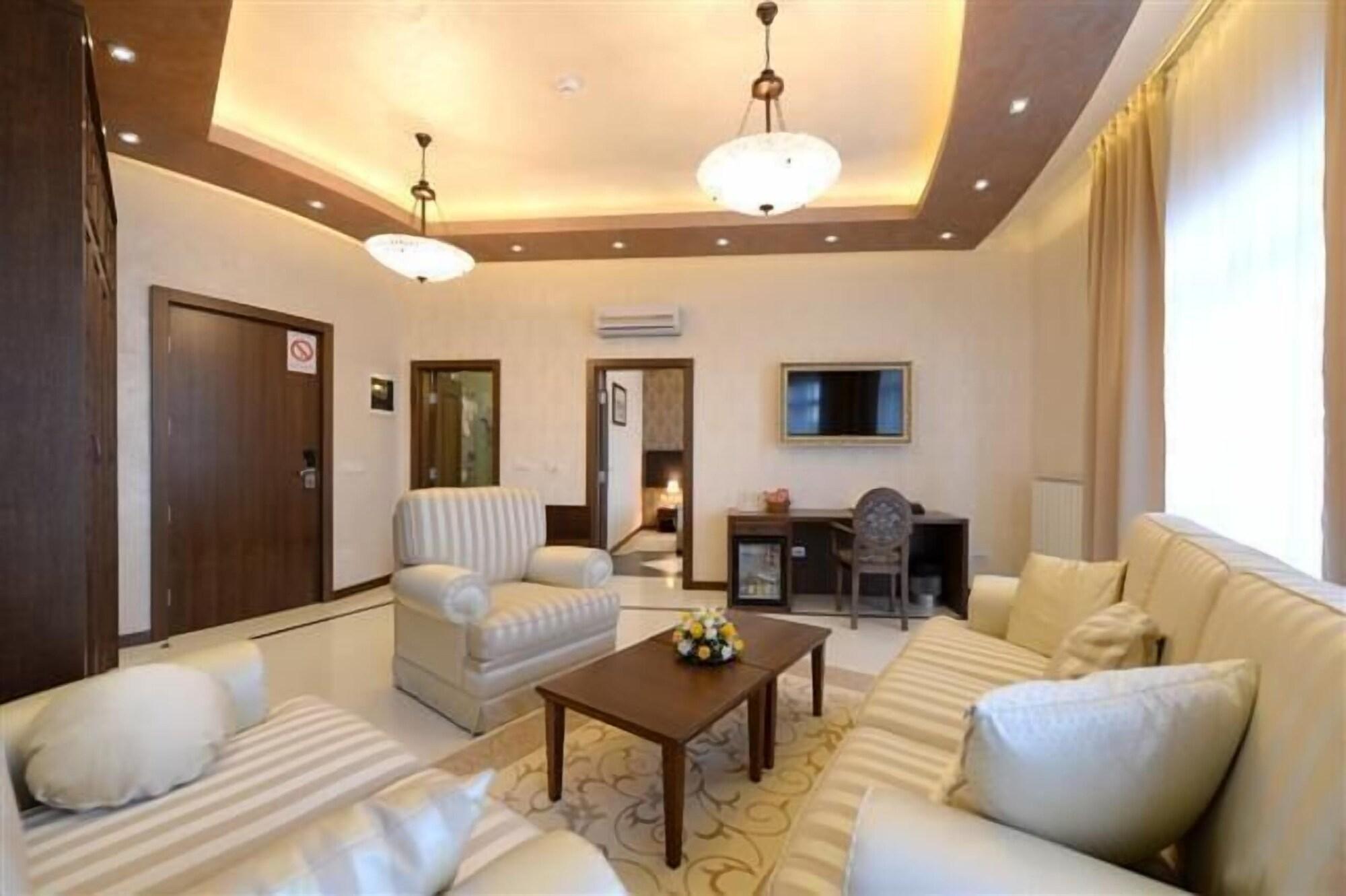 Hotel Majdan Белград Экстерьер фото